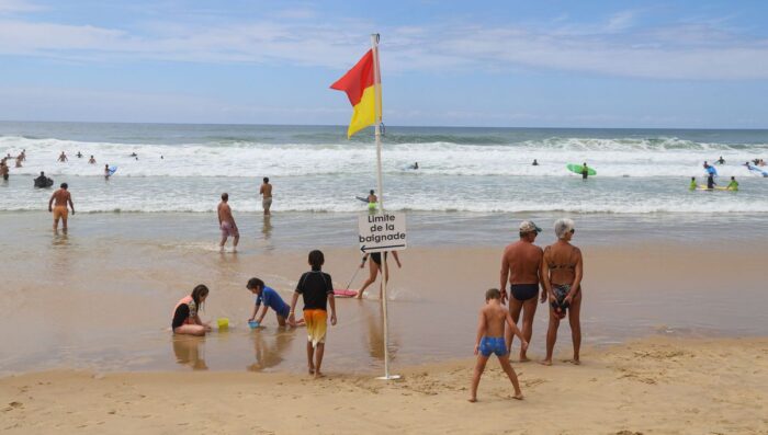 [Un été à Ondres] Baïnes et courants : un danger invisible mais bien réel sur nos plages landaises