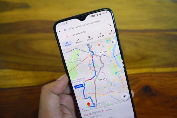 [Atelier numérique] Explorer et se déplacer facilement avec Google maps sur votre smartphone
